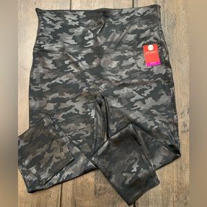 SPANX faux leather camo 3X NWT